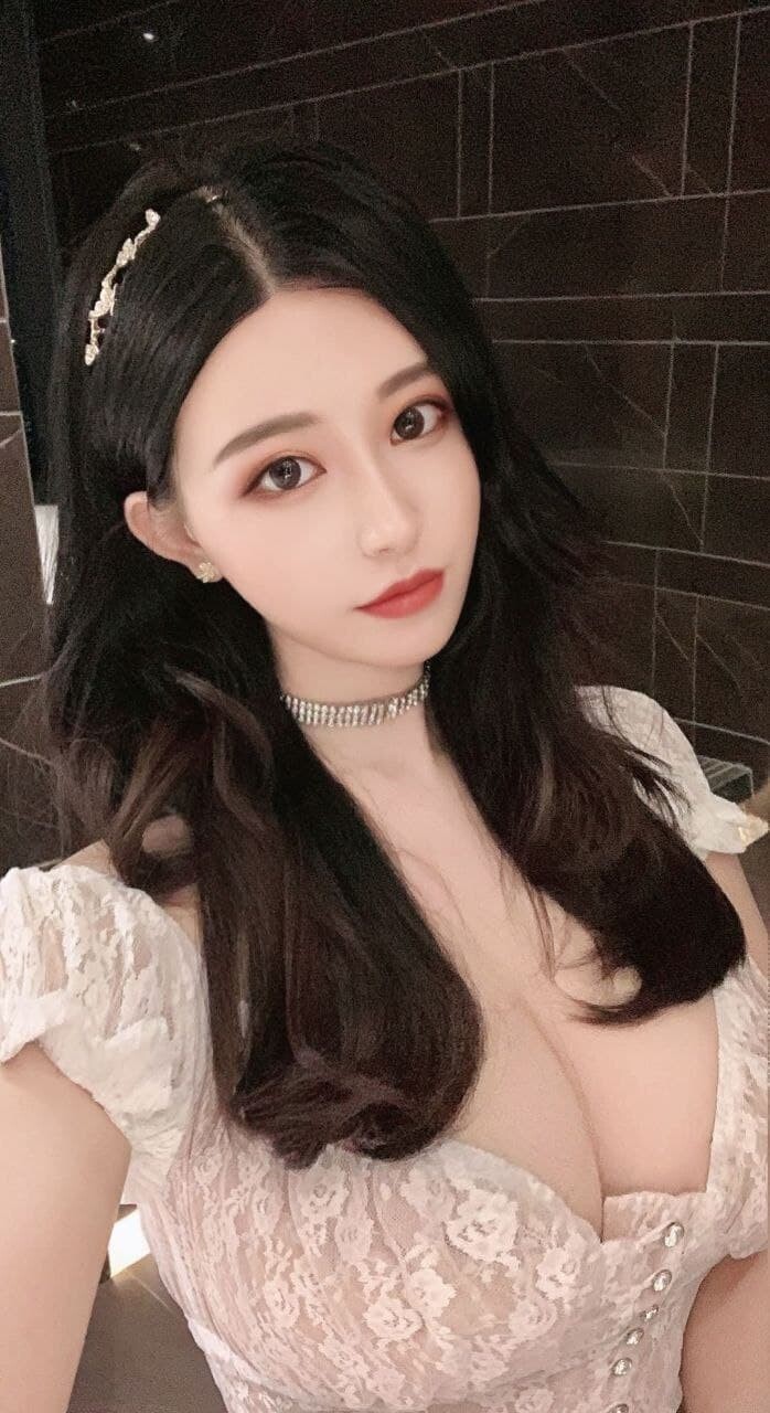 天津身材样貌无可挑剔的云儿，胸大人好活更好