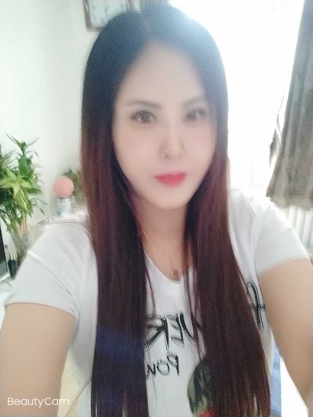 滨海熟女，让人流连忘返